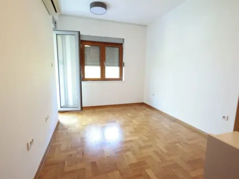 Prodaja, jednosoban stan, 49m², Tološi, Podgorica - image 6