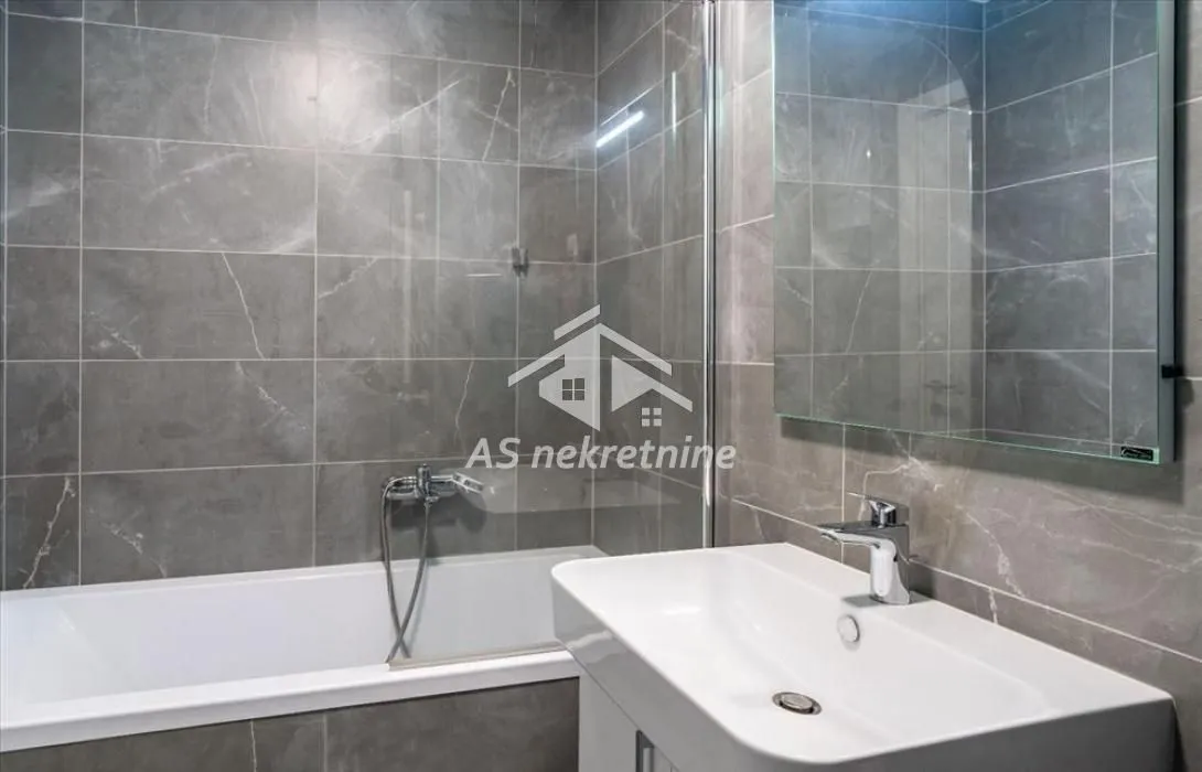 Izdavanje, dvosoban stan, 48m², Novi Beograd Blok 65, Novi Beograd Sve Podlokacije