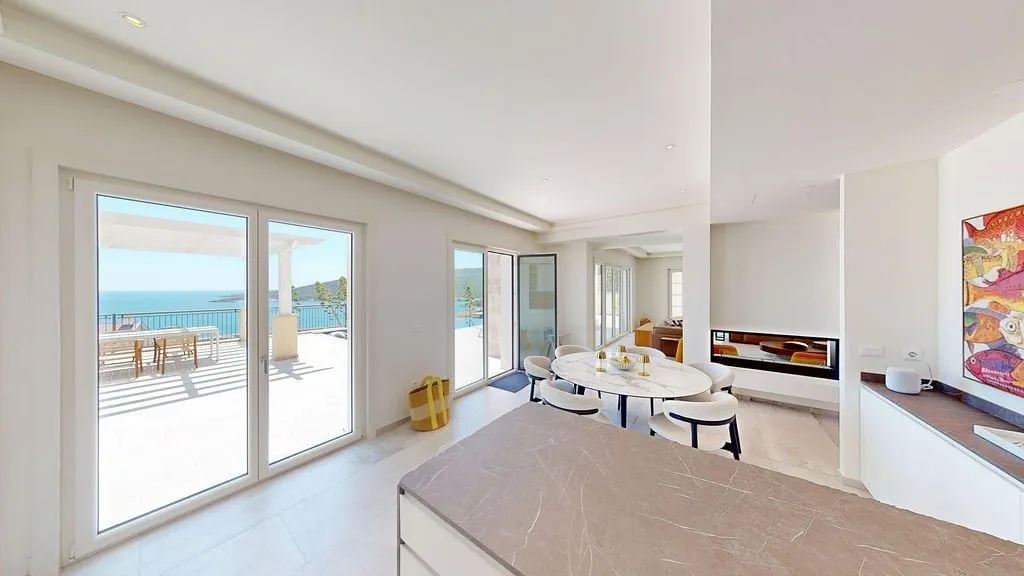 Prodaja, stan, 417m², Tivat, Crna Gora