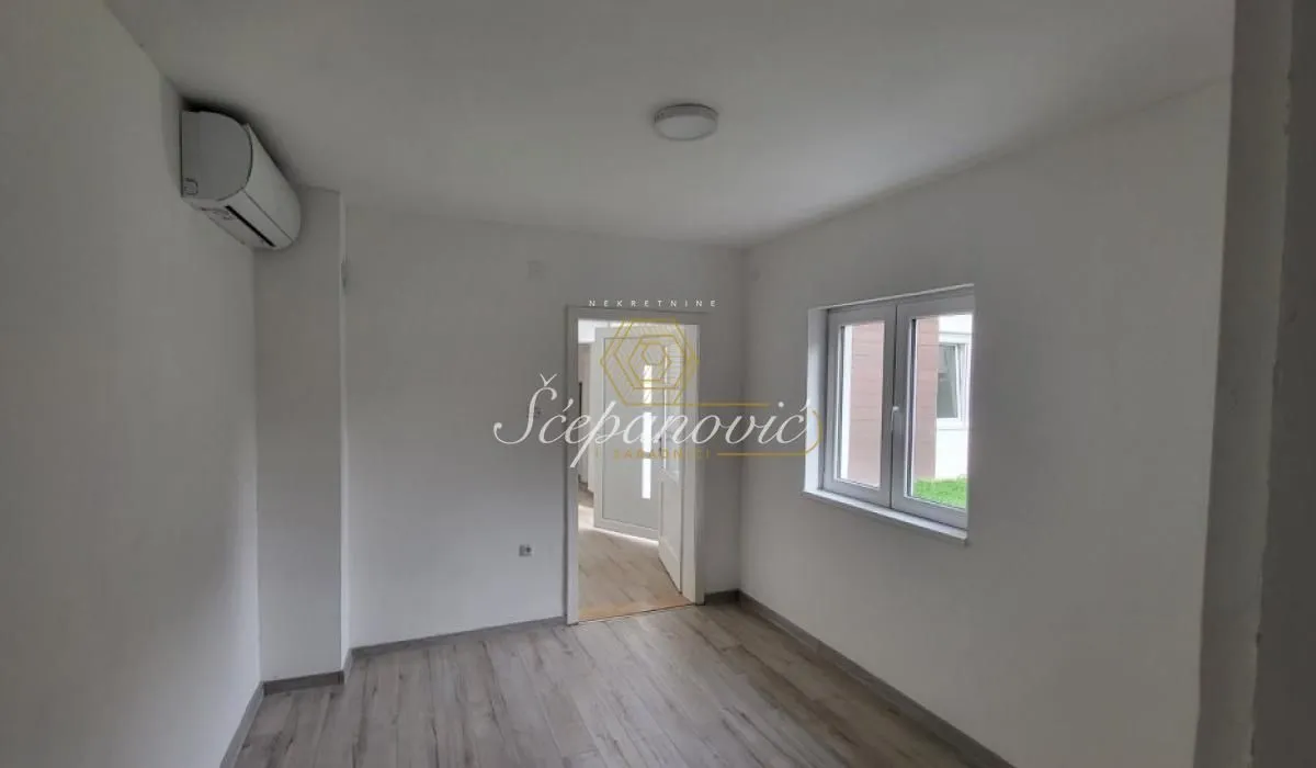 Prodaja, kuća, 94m², Banatić, Novi Sad Sve Podlokacije