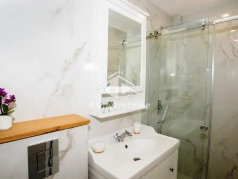 Izdavanje, dvosoban stan, 45m², Zemun Cara Dušana, Zemun Sve Podlokacije - image 22