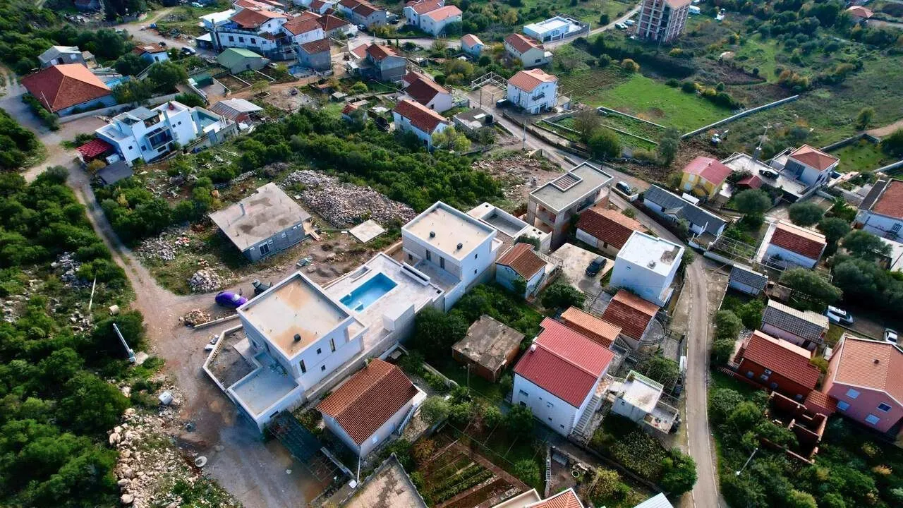 Prodaja, kuća, 250m², Krimovica, Kotor