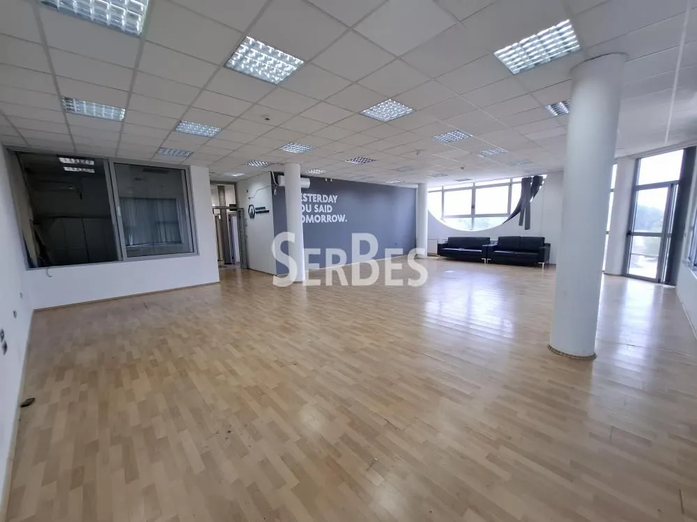 Sale, office space, 736m², Salajka, Novi Sad Sve Podlokacije