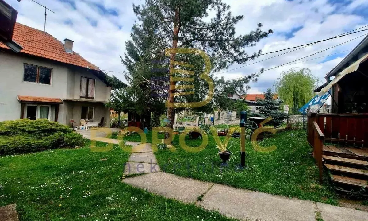 Sale, house, 259m², Voždovac Sve Podlokacije, Beograd