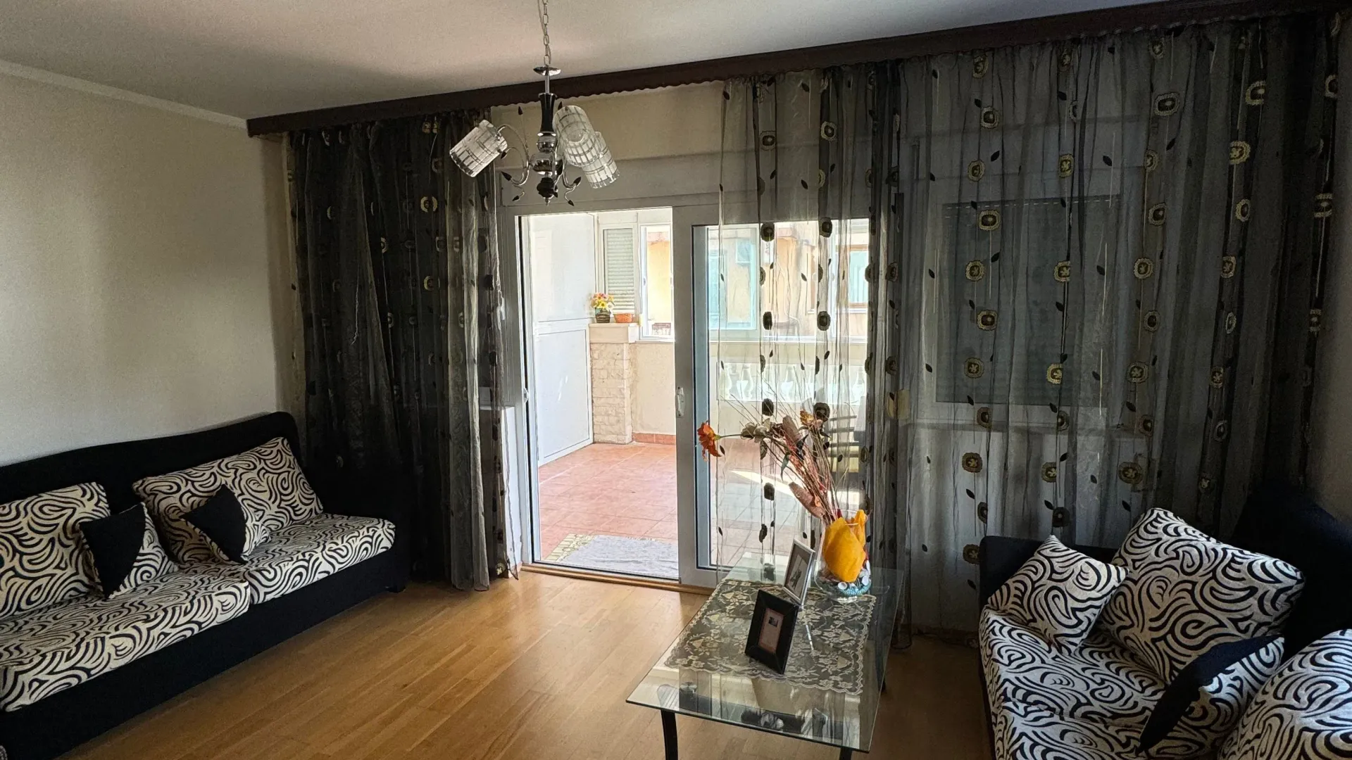 Sale, two bedroom apartment, 78m², Lazi, Budva