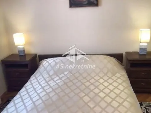 Rent, two bedroom apartment, 40m², Stari Grad, Beograd - image 10