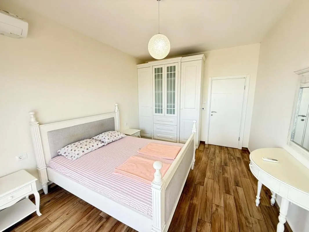 Prodaja, dvosoban stan, 110m², Dobra Voda, Budva