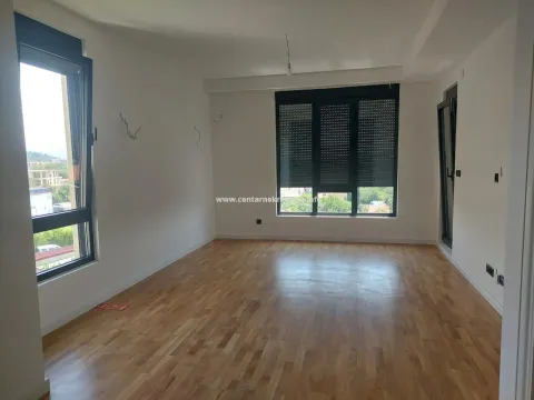 Izdavanje, poslovni prostor, 108m², City Kvart, Podgorica - image 14