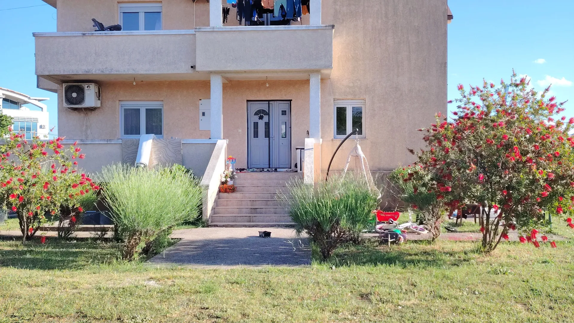 Sale, house, 313m², Donja Gorica, Podgorica