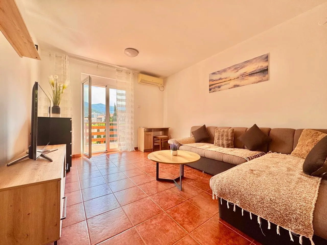 Prodaja, dvosoban stan, 55m², Centar, Budva