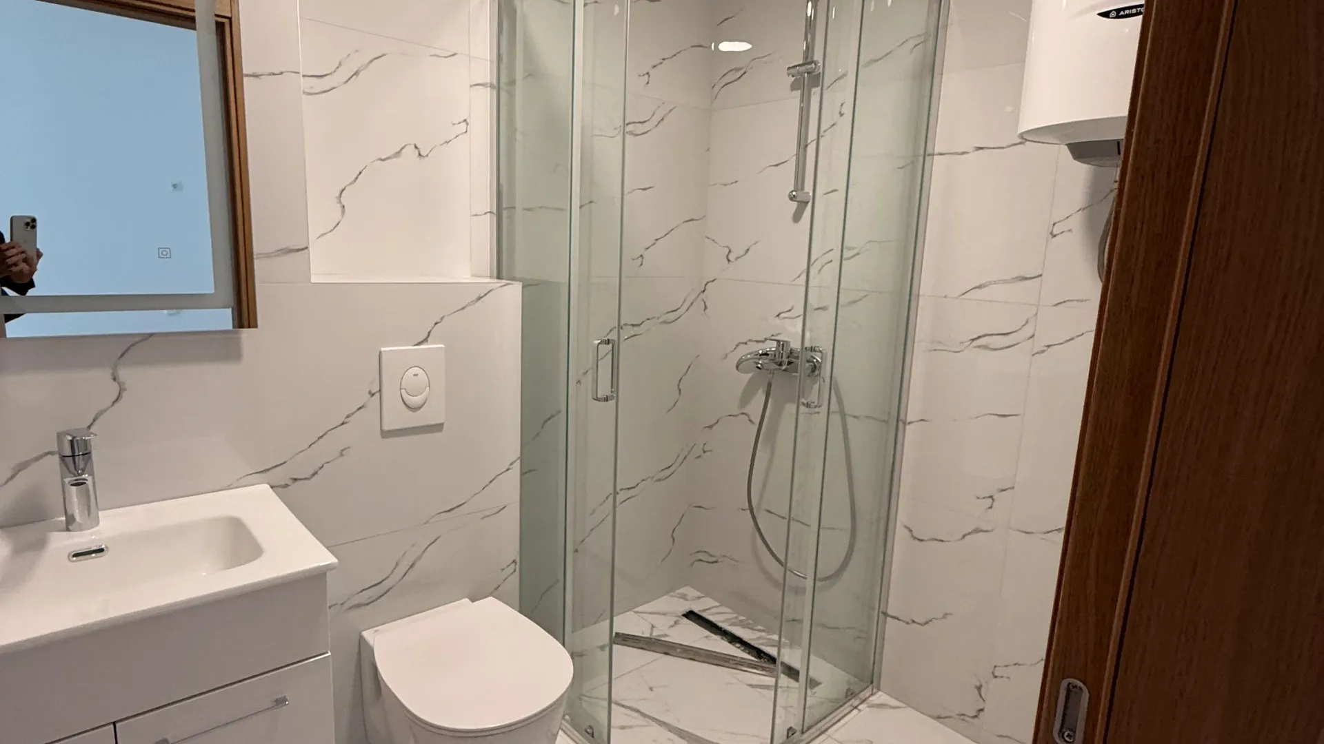 Prodaja, jednosoban stan, 54m², Pržno, Budva