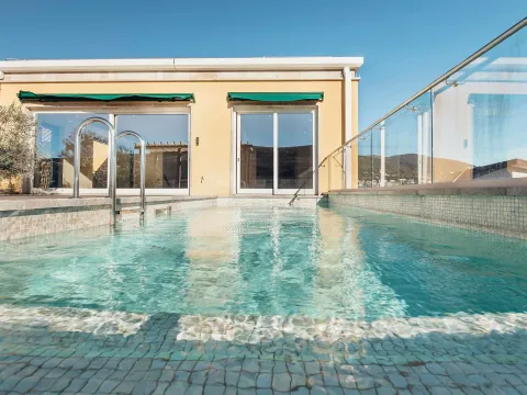 Prodaja, trosoban stan, 382m², Portonovi, Herceg Novi - image 6