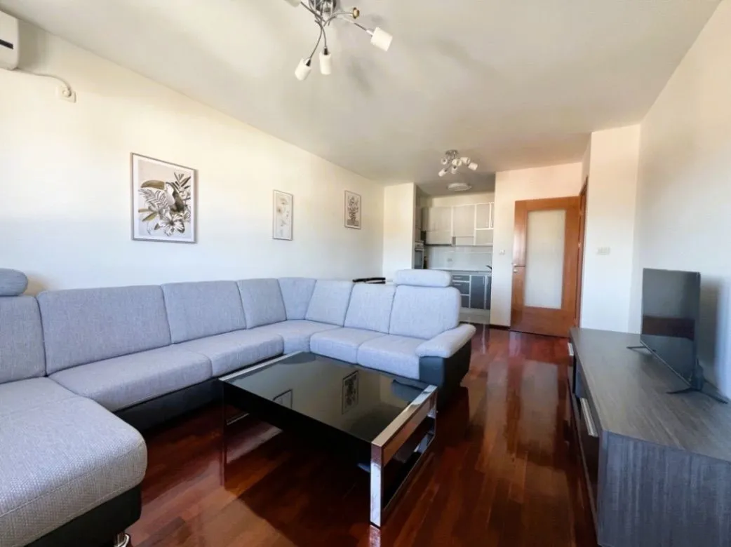 Rent, three bedroom apartment, 75m², Stari Aerodrom, Podgorica
