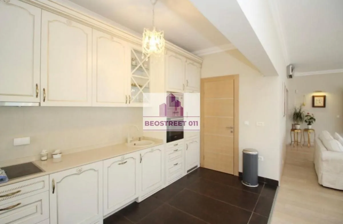 Izdavanje, stan, 146m², Dedinje Sve Podlokacije, Beograd
