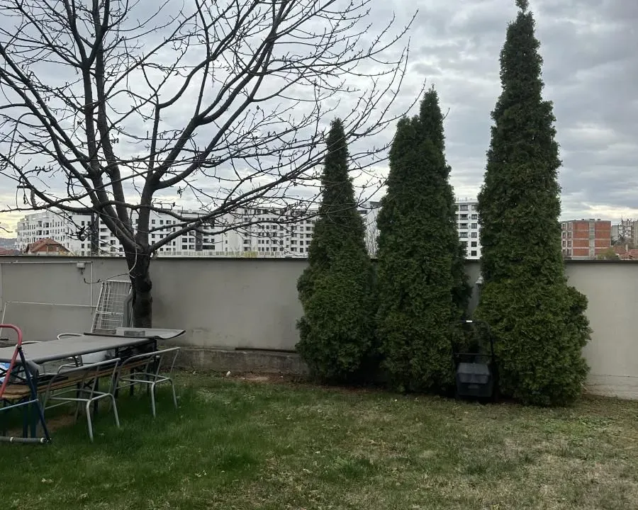 Prodaja, kuća, 375m², Pantelej, Niš