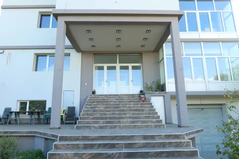 Rent, office space, 250m², Zemun Polje, Beograd - image 17