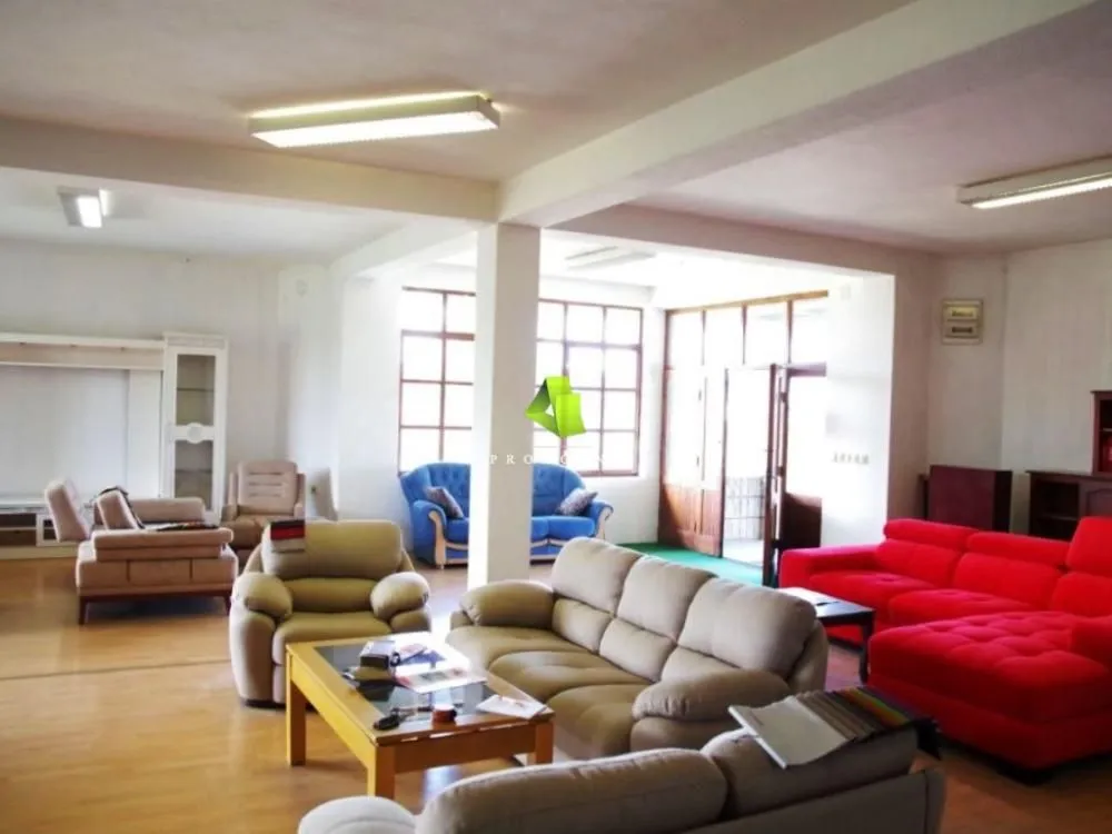 Sale, office space, 735m², Kruševac, Srbija