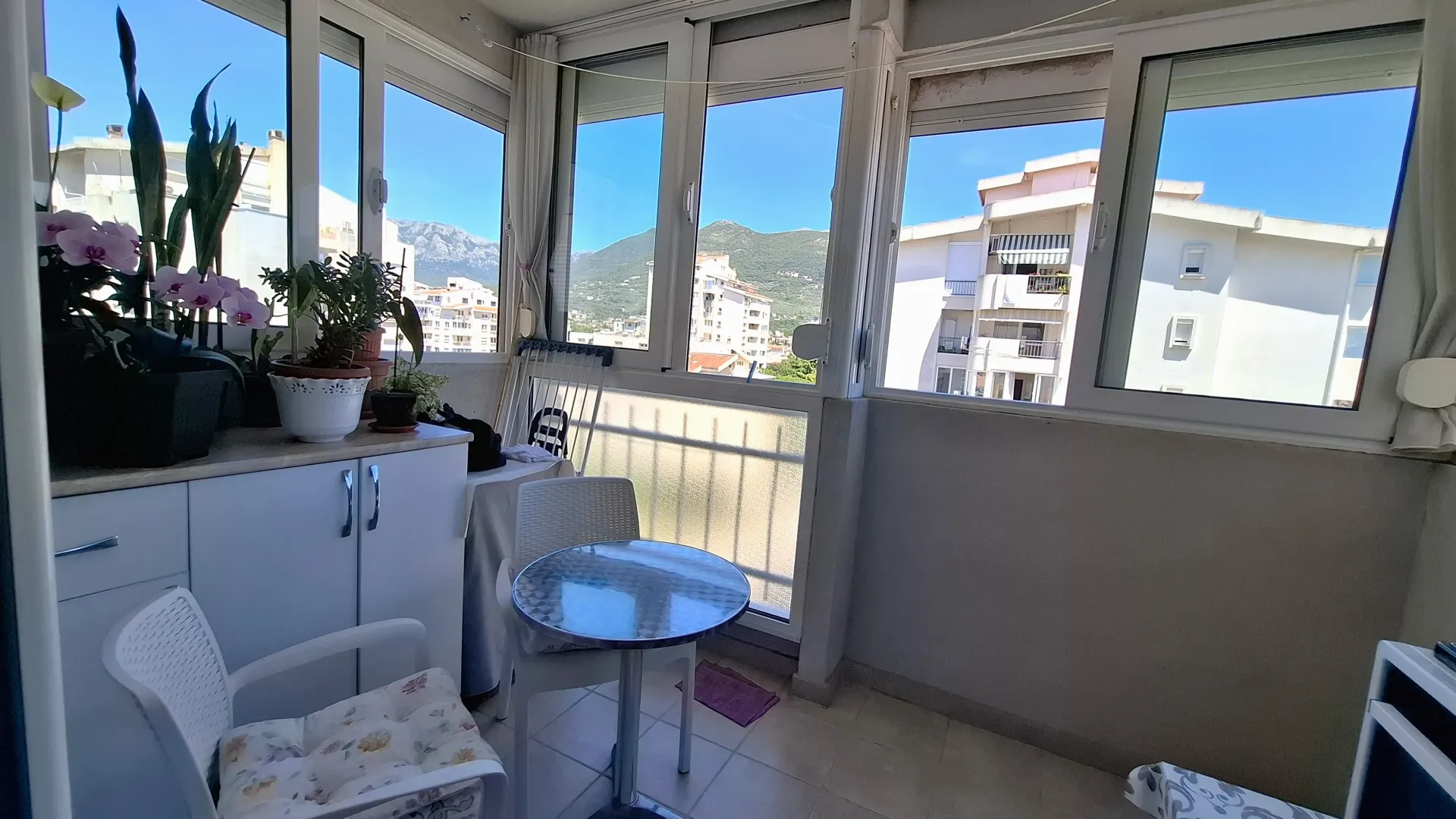 Prodaja, jednosoban stan, 47m², Centar, Bar