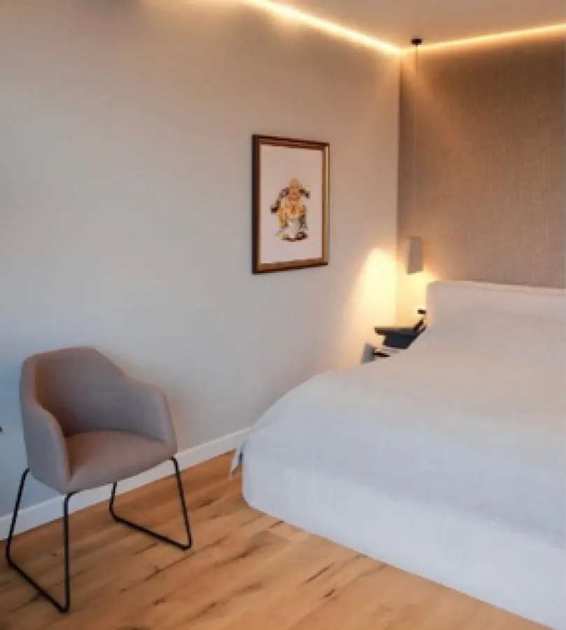 Prodaja, četvorosoban stan, 176m², Tivat, Crna Gora