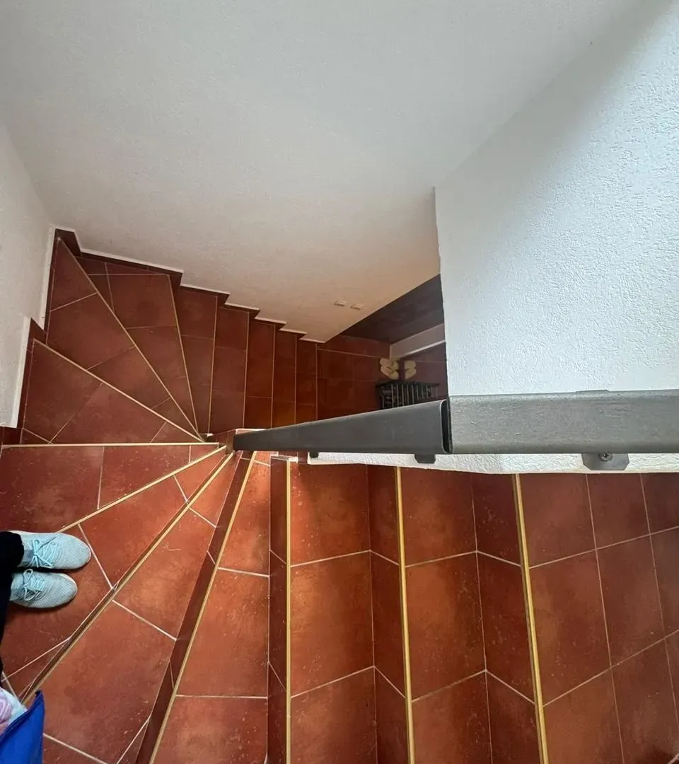 Prodaja, četvorosoban stan, 176m², Petrovac, Budva