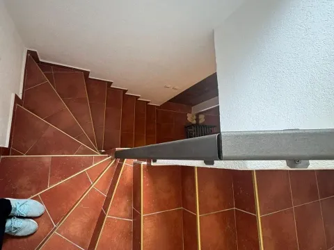 Prodaja, četvorosoban stan, 176m², Petrovac, Budva - image 12