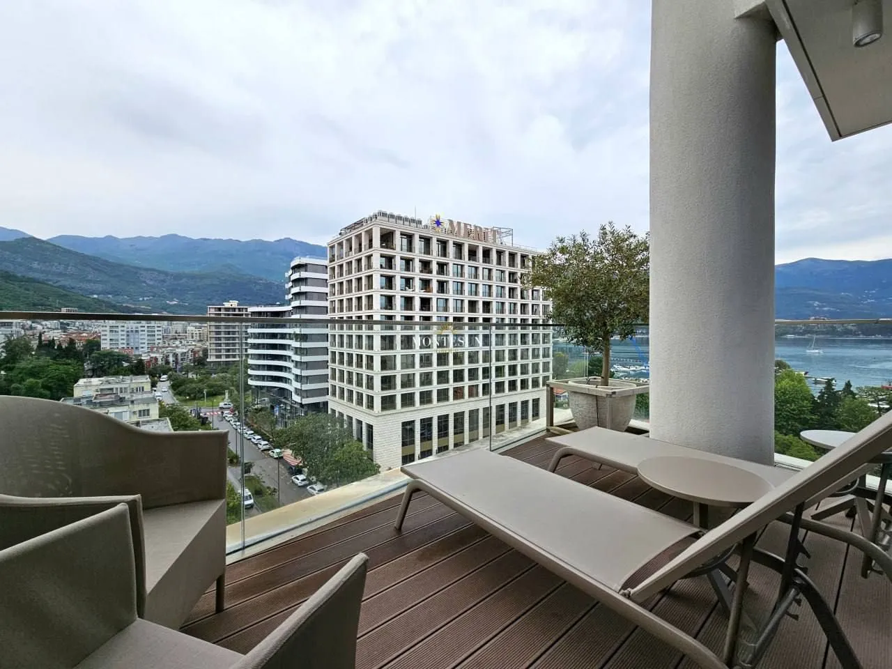 Rent, two bedroom apartment, 84m², Budva, Crna Gora