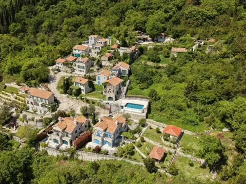 Prodaja, plac, 661m², Herceg Novi, Crna Gora - image 6