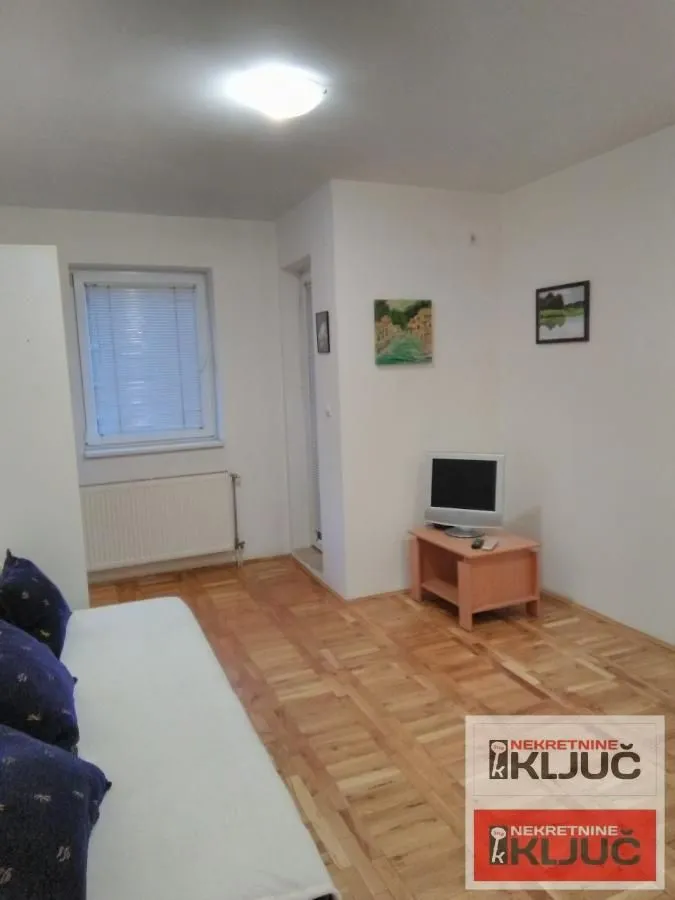 Izdavanje, garsonjera, 24m², Nova Detelinara, Novi Sad Sve Podlokacije