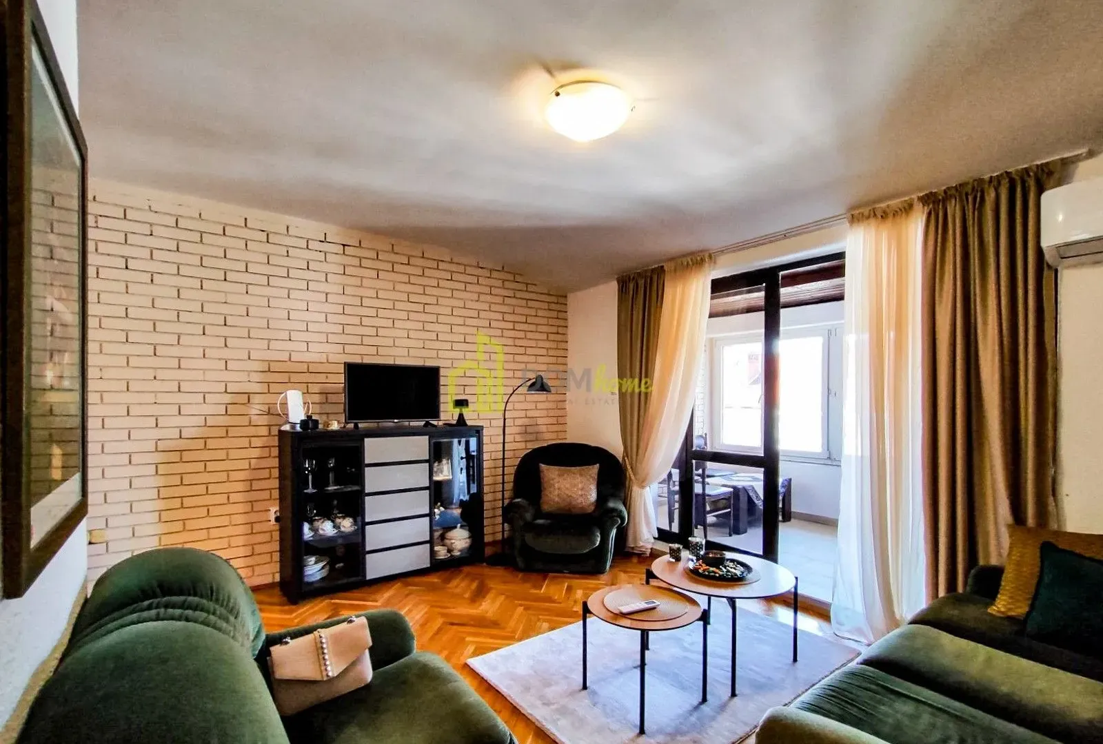 Prodaja, dvosoban stan, 75m², Centar, Podgorica