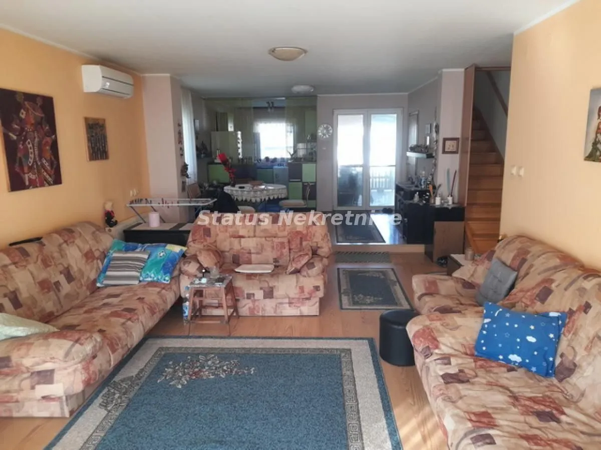 Prodaja, kuća, 166m², Futog, Novi Sad Sve Podlokacije