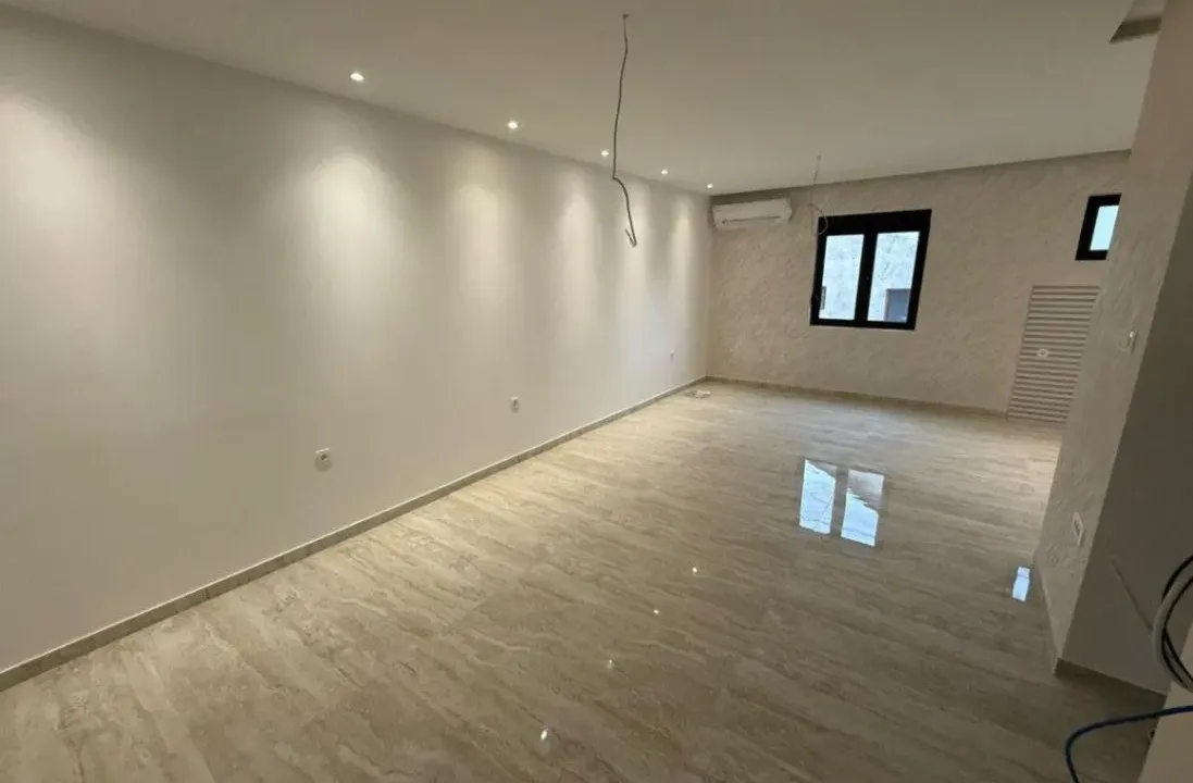 Prodaja, trosoban stan, 78m², Kava, Tivat