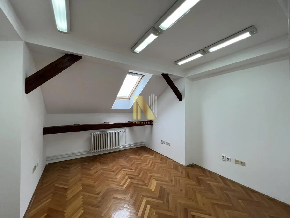 Rent, office space, 242m², Centar, Novi Sad