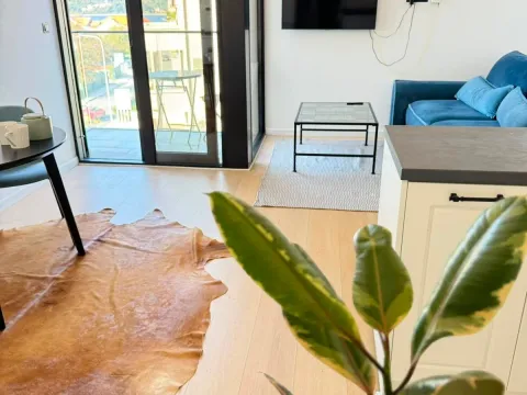 Sale, two bedroom apartment, 52m², Donja Lastva, Tivat - image 3
