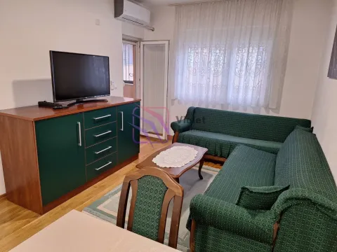 Izdavanje, jednosoban stan, 45m², Tuški Put, Podgorica - image 1