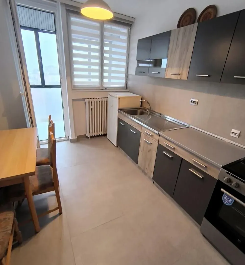 Izdavanje, dvosoban stan, 50m², Vračar Hram, Vračar Sve Podlokacije