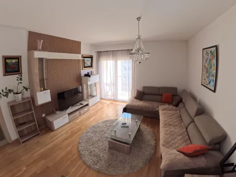 Rent, two bedroom apartment, 72m², Blok 9, Podgorica - image 2