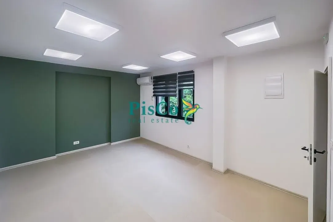 Izdavanje, poslovni prostor, 60m², Centar, Podgorica