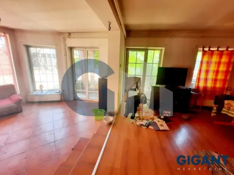 Sale, house, 355m², Surčin (mesto), Surčin - image 2