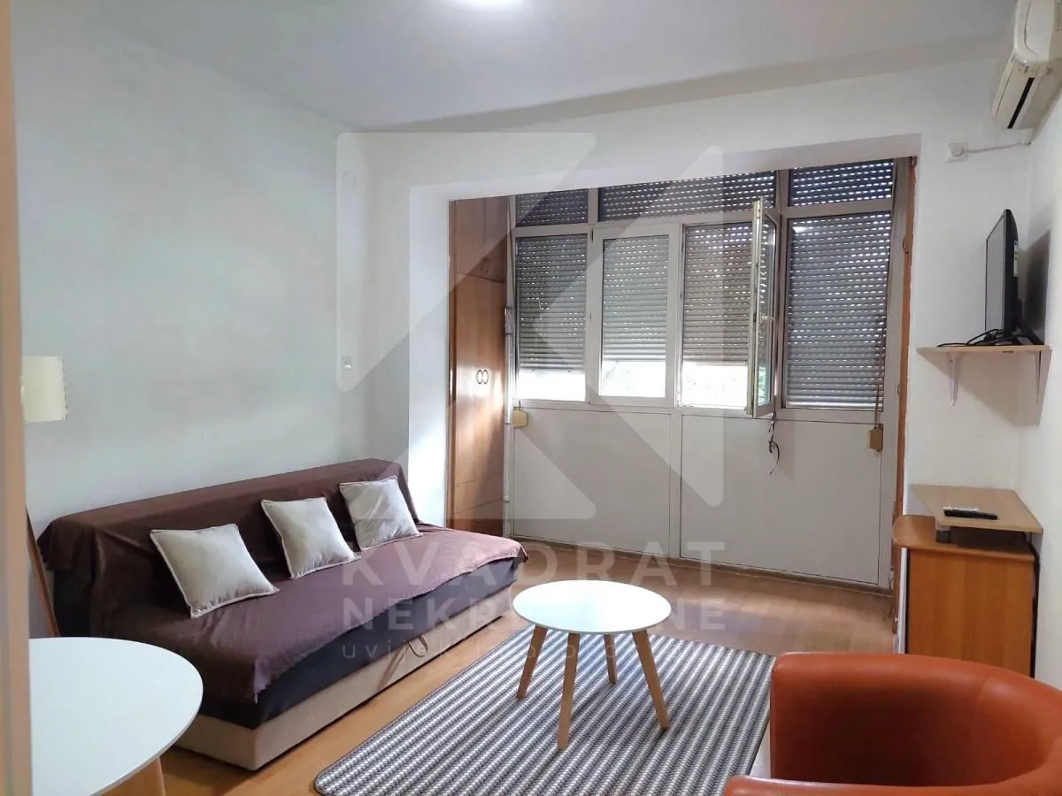 Rent, studio apartment, 30m², Centar, Podgorica