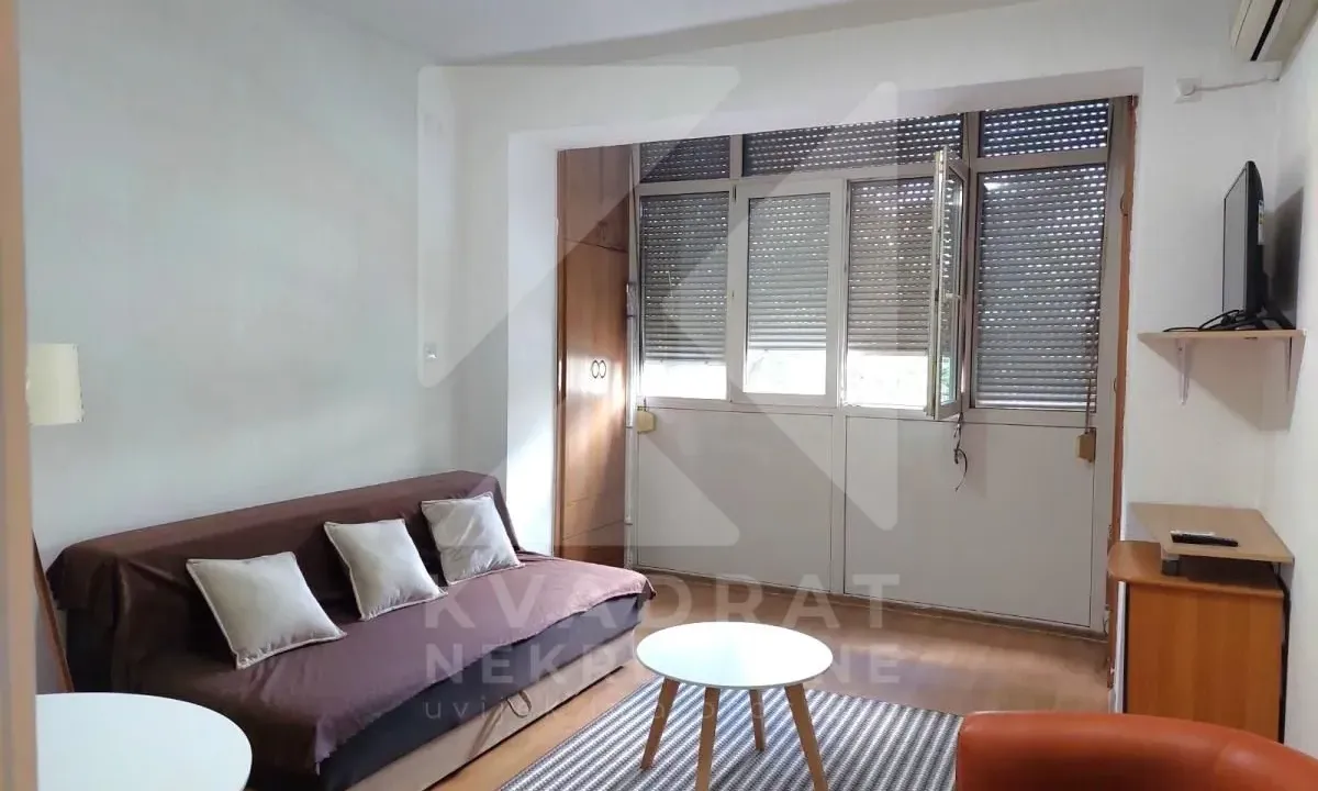 Rent, studio apartment, 30m², Centar, Podgorica
