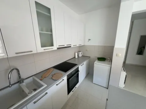Rent, one bedroom apartment, 52m², Centar, Budva - image 20