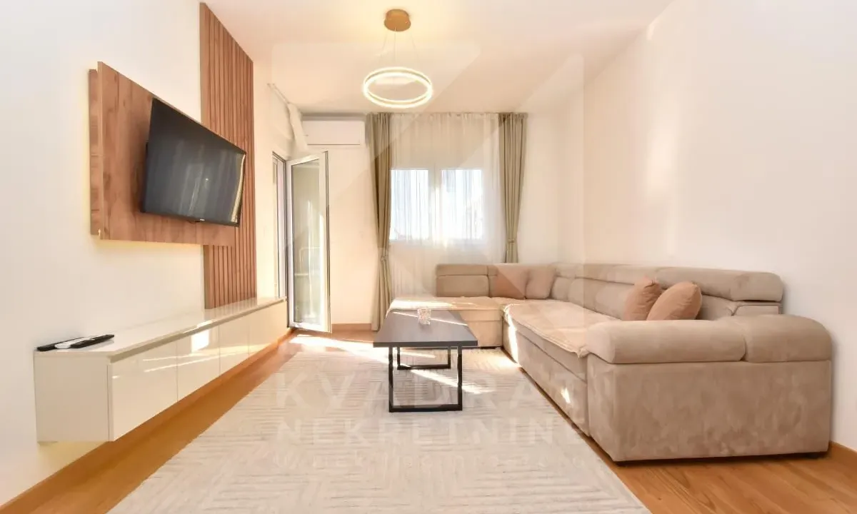 Izdavanje, jednosoban stan, 48m², New City, Podgorica