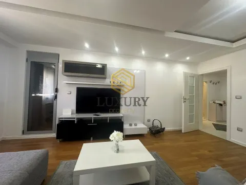 Prodaja, jednosoban stan, 51m², Stari Aerodrom, Podgorica - image 2