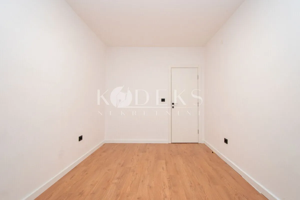 Izdavanje, dvosoban stan, 54m², Zabjelo, Podgorica