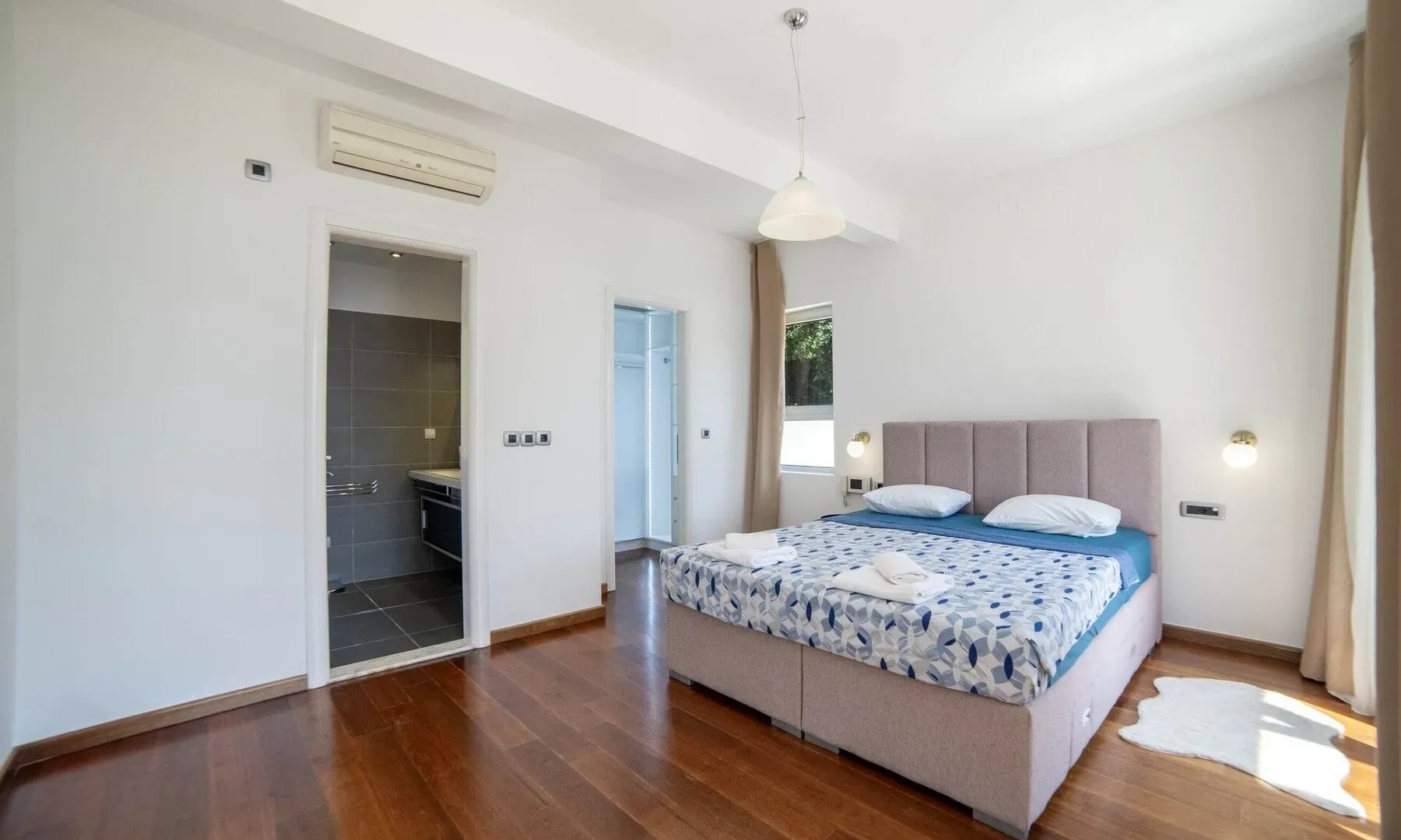 Prodaja, kuća, 405m², Strp, Kotor