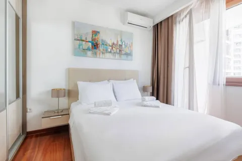 Rent, one bedroom apartment, 72m², Bečići, Budva - image 6