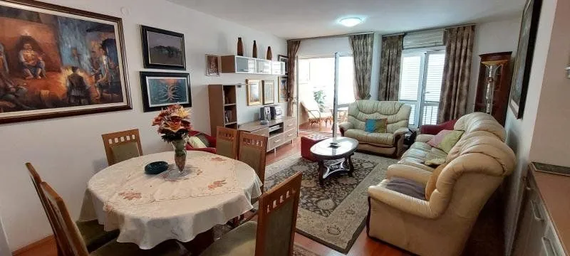 Prodaja, trosoban stan, 100m², Budva, Crna Gora