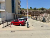 Izdavanje, dvosoban stan, 90m², Pod Goricom, Podgorica - image 2