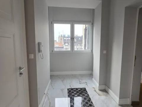 Izdavanje, poslovni prostor, 293m², Savski Venac, Beograd - image 15