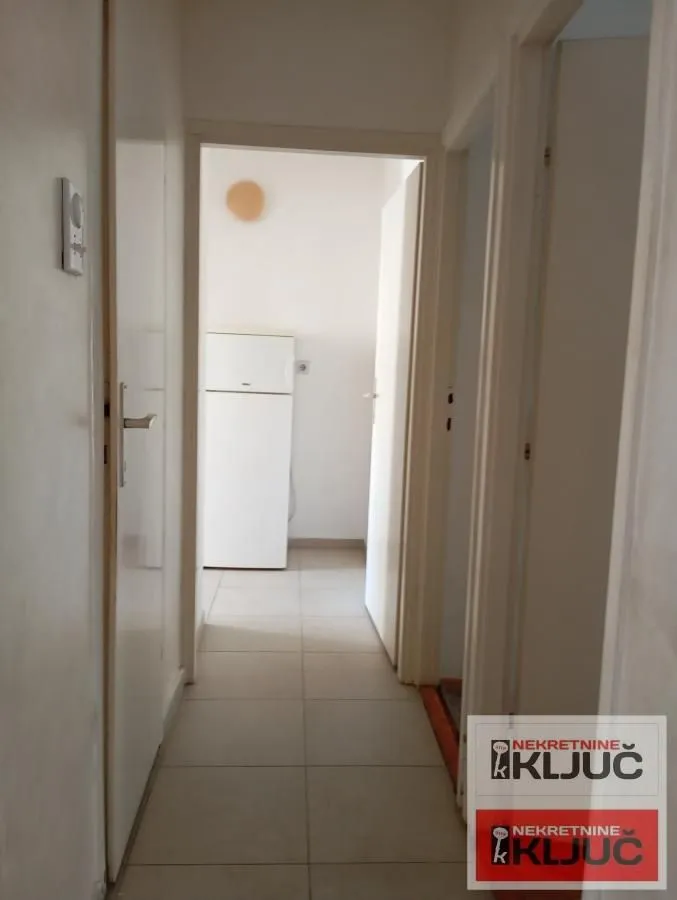 Prodaja, dvosoban stan, 70m², Bulevar Oslobodjenja, Novi Sad Sve Podlokacije